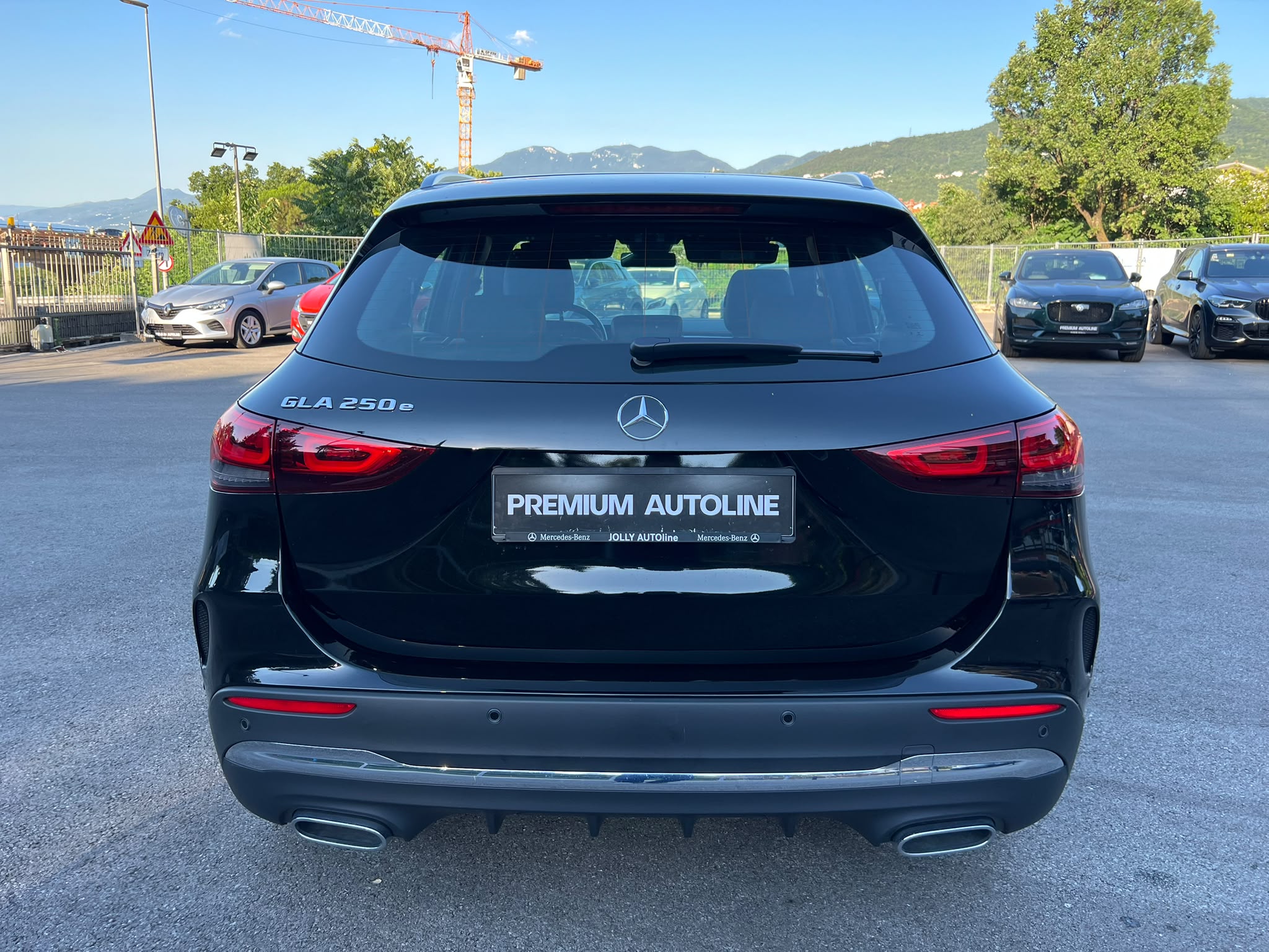 Mercedes-Benz GLA 250e AMG Line - Slika 17