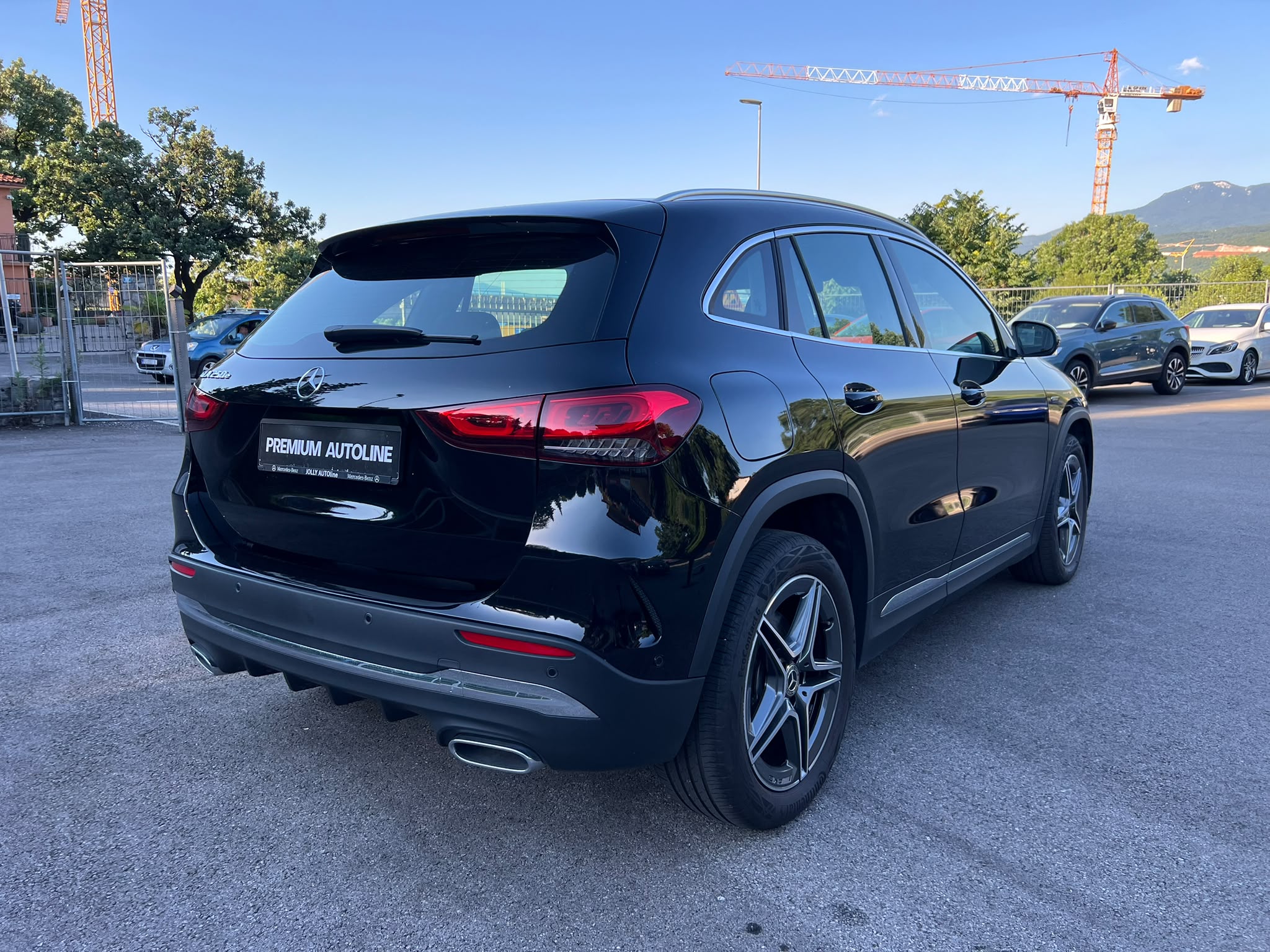 Mercedes-Benz GLA 250e AMG Line - Slika 19